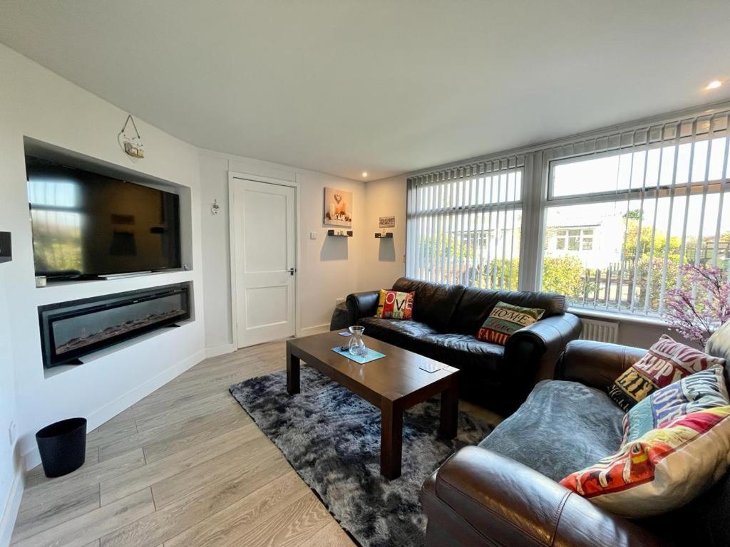 Blakes Beach House Humberston Fitties Екстериор снимка