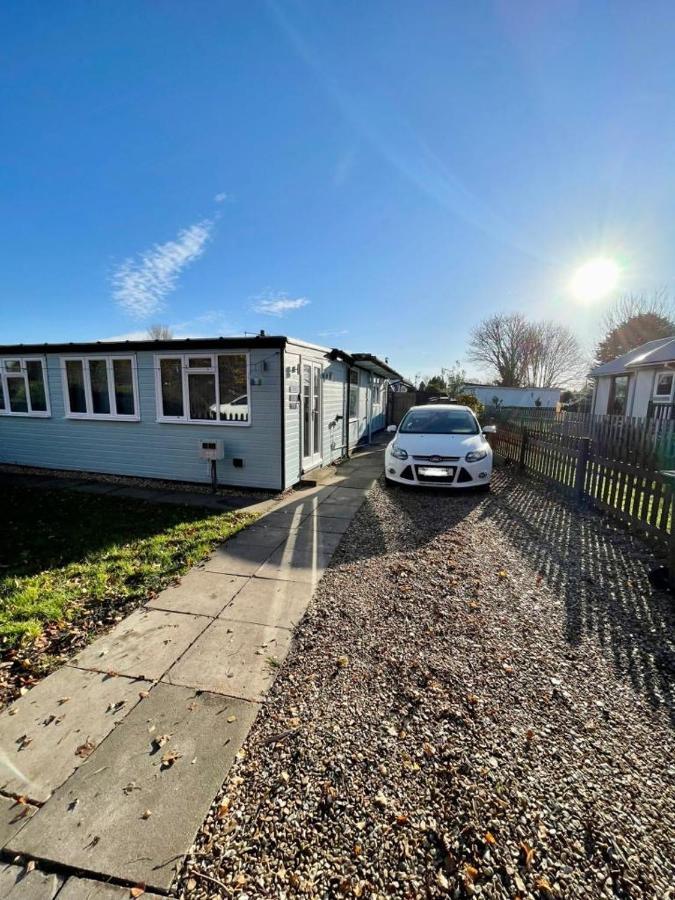 Blakes Beach House Humberston Fitties Екстериор снимка