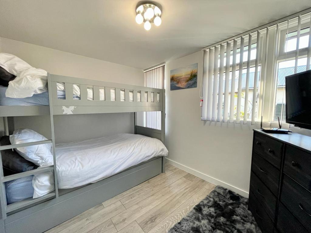 Blakes Beach House Humberston Fitties Екстериор снимка
