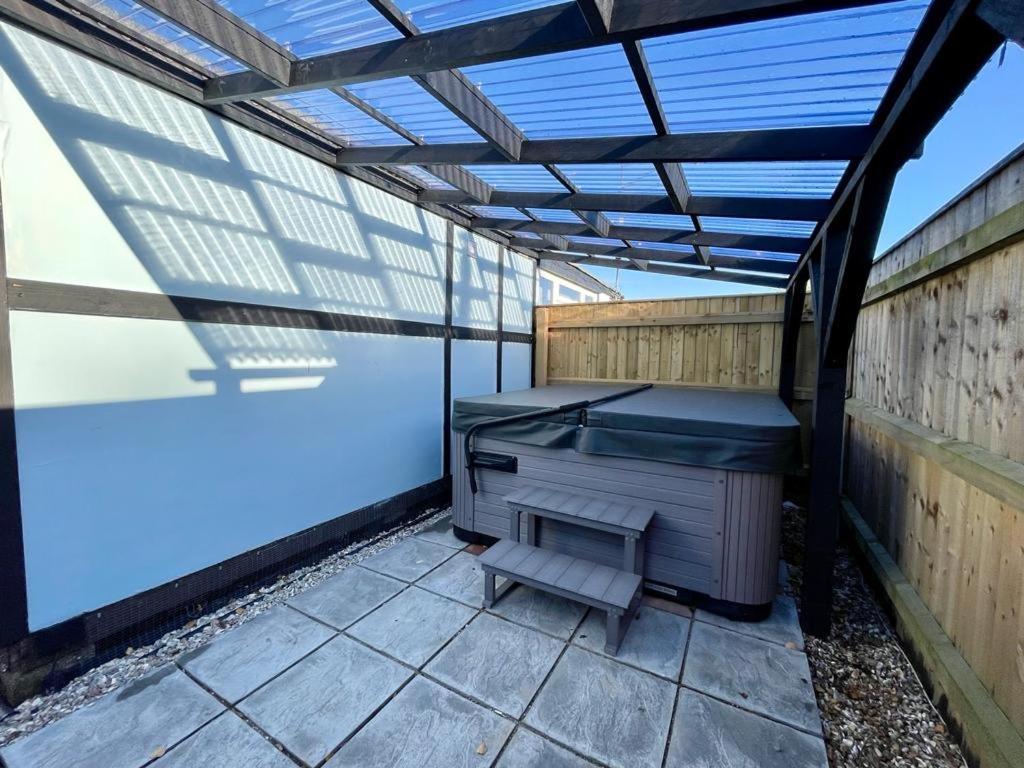 Blakes Beach House Humberston Fitties Екстериор снимка